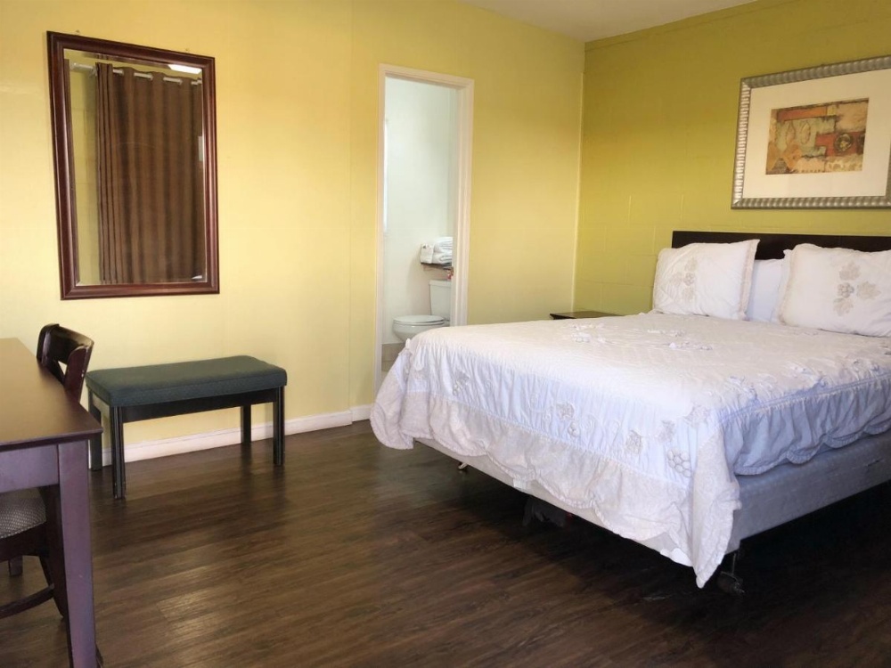 Queen Room